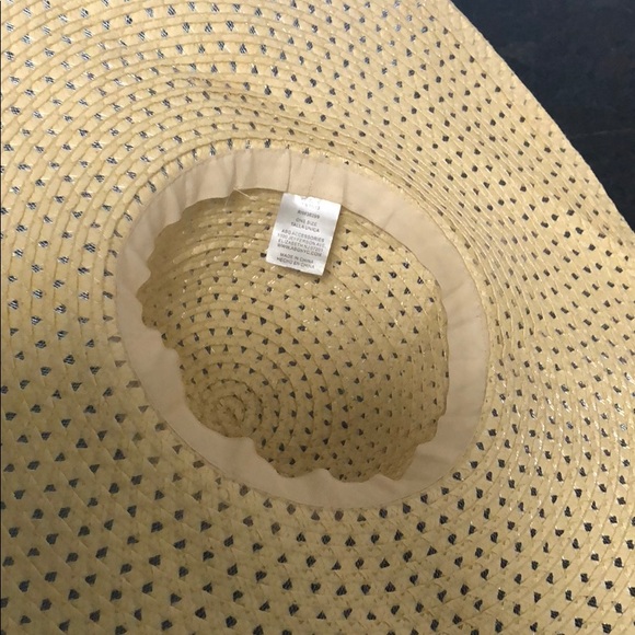 Floppy Hat - Picture 2 of 2